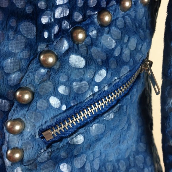 Moon Collection Live In California Faux Fur Jacket - Picture 6 of 8